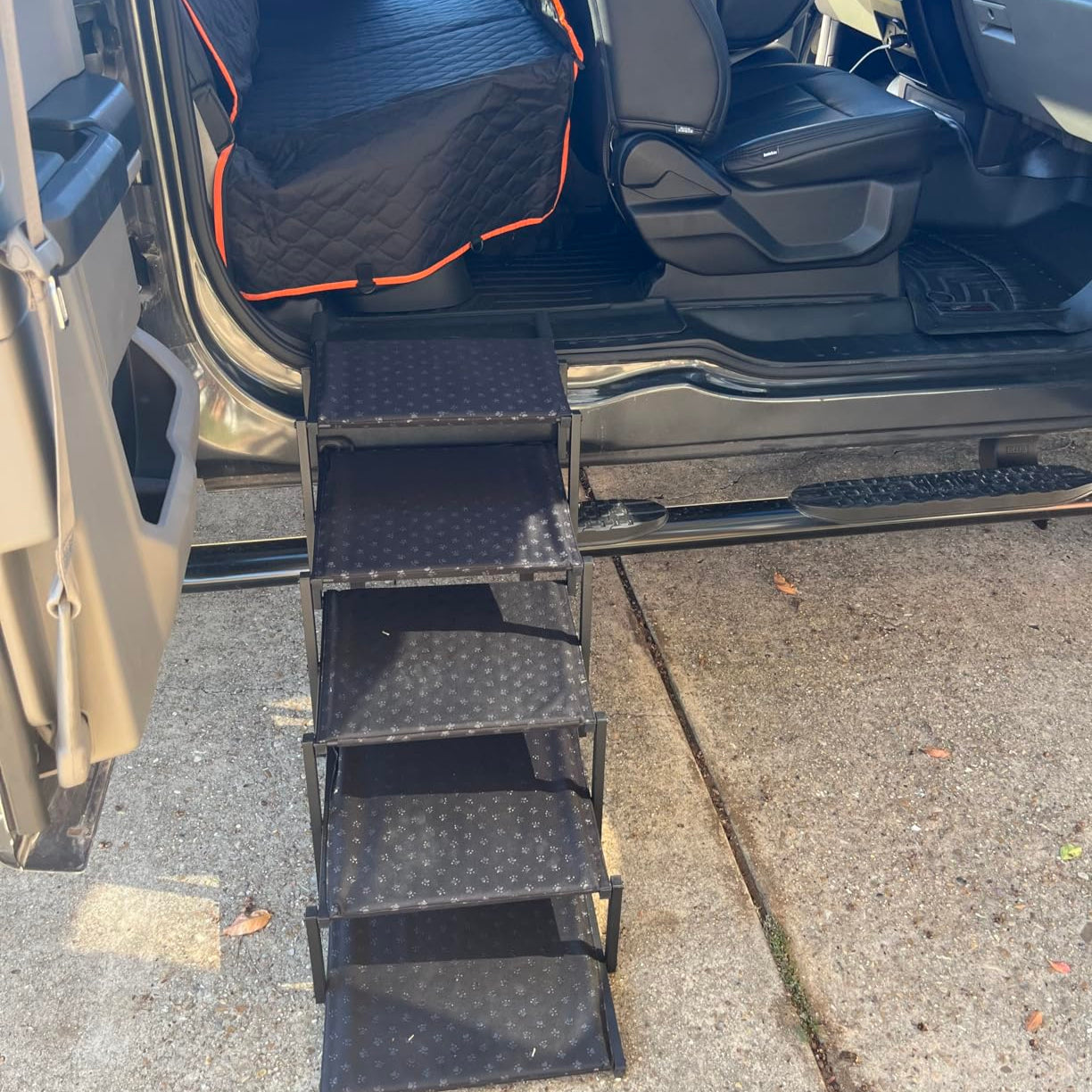 Portable Folding Dog Stairs – for Cars, SUVs & Trucks